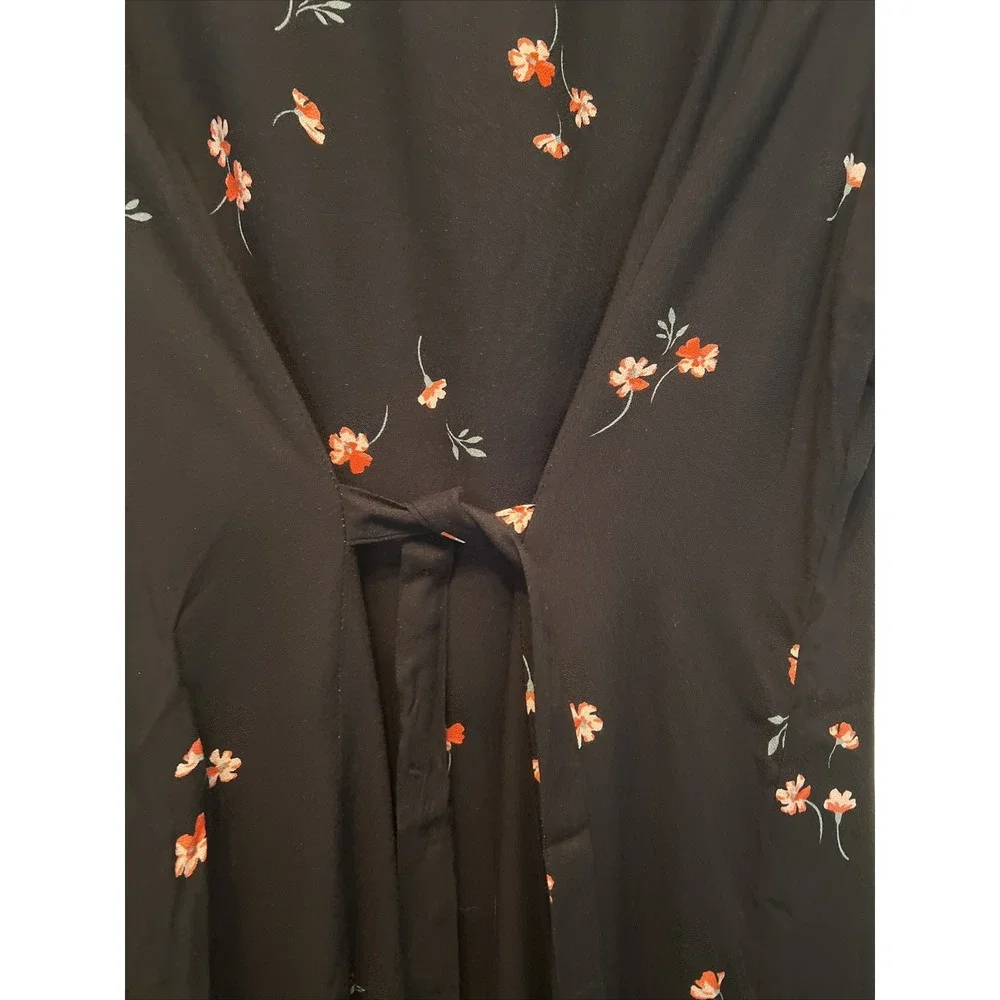 Saks Fifth Avenue Sadie Floral Black Midi Dress Button Front V-Neck NWT Size 4 - Picture 8 of 10